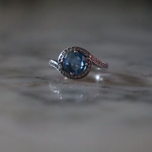 Genuine Pandora Radiant Embellishment